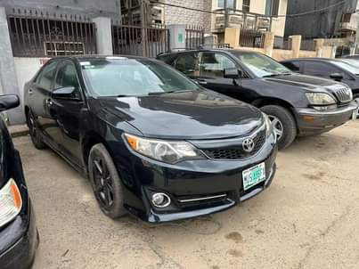 A picture of Toyota Camry 2013