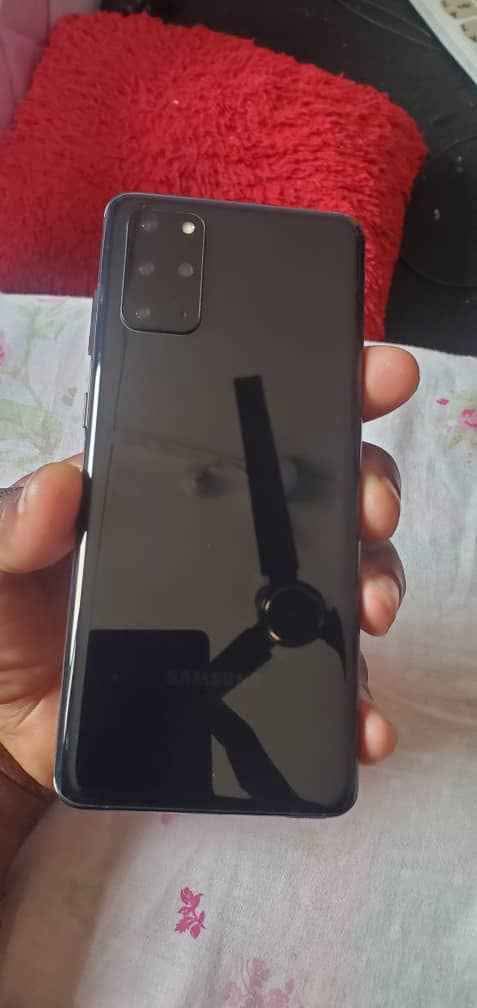A picture of Samsung s20 plus for sale or swap