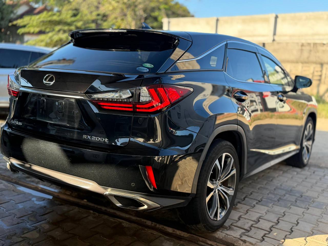 A picture of WhatsApp call 255 76248 3424 2018 LEXUS R200t 2.0L Petrol