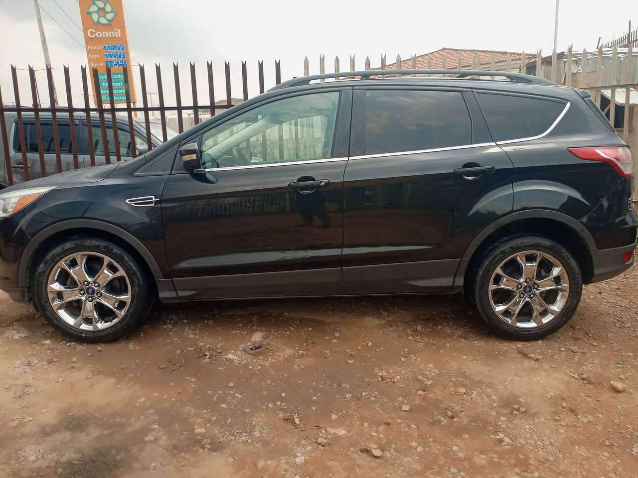 A picture of Ford escape 2013