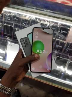 A picture of Samsung A52s