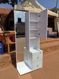 A picture of Dressing mirrors on sale