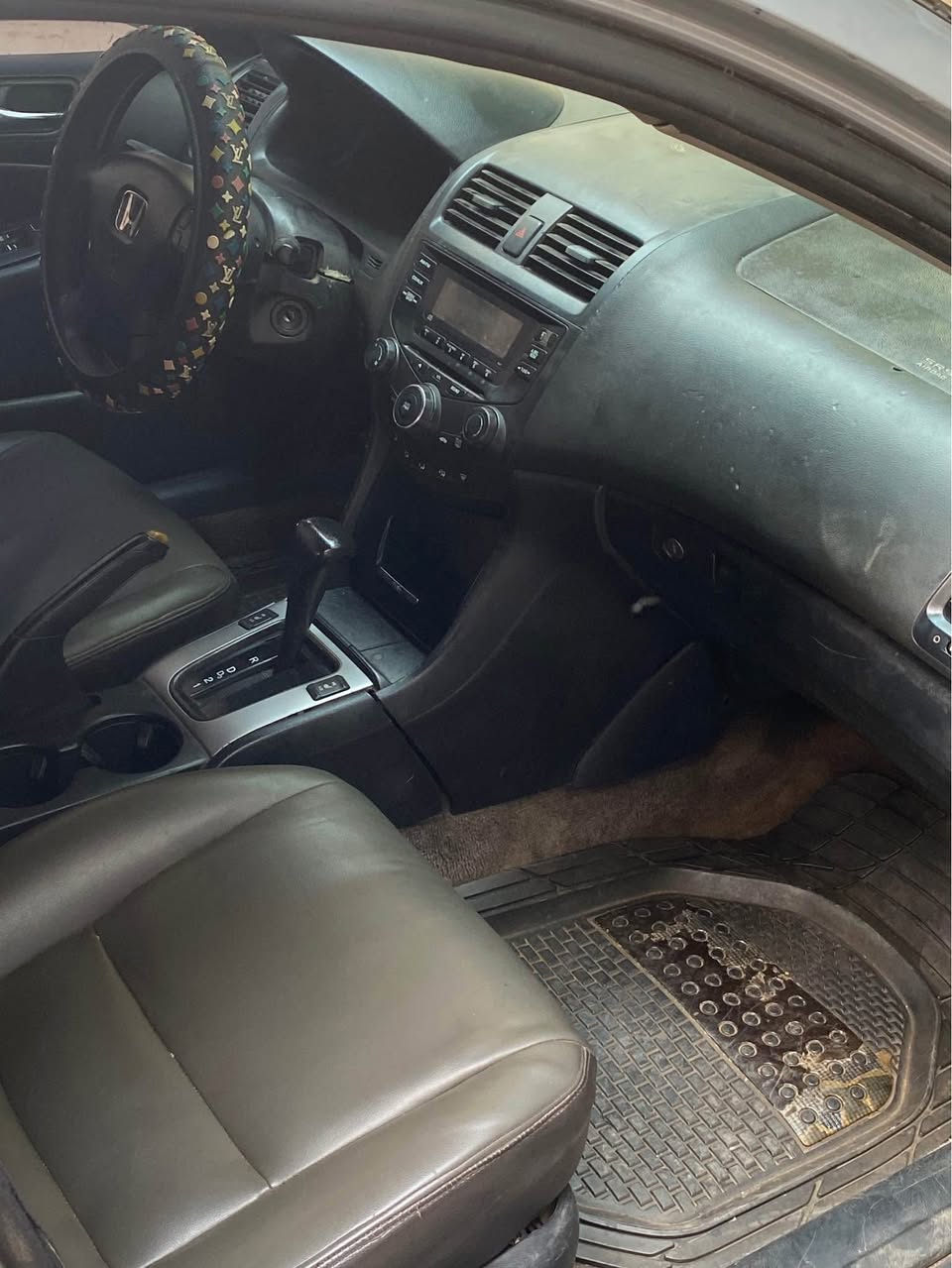 A picture of Honda Accord for sale nothing to fix Ac gear and