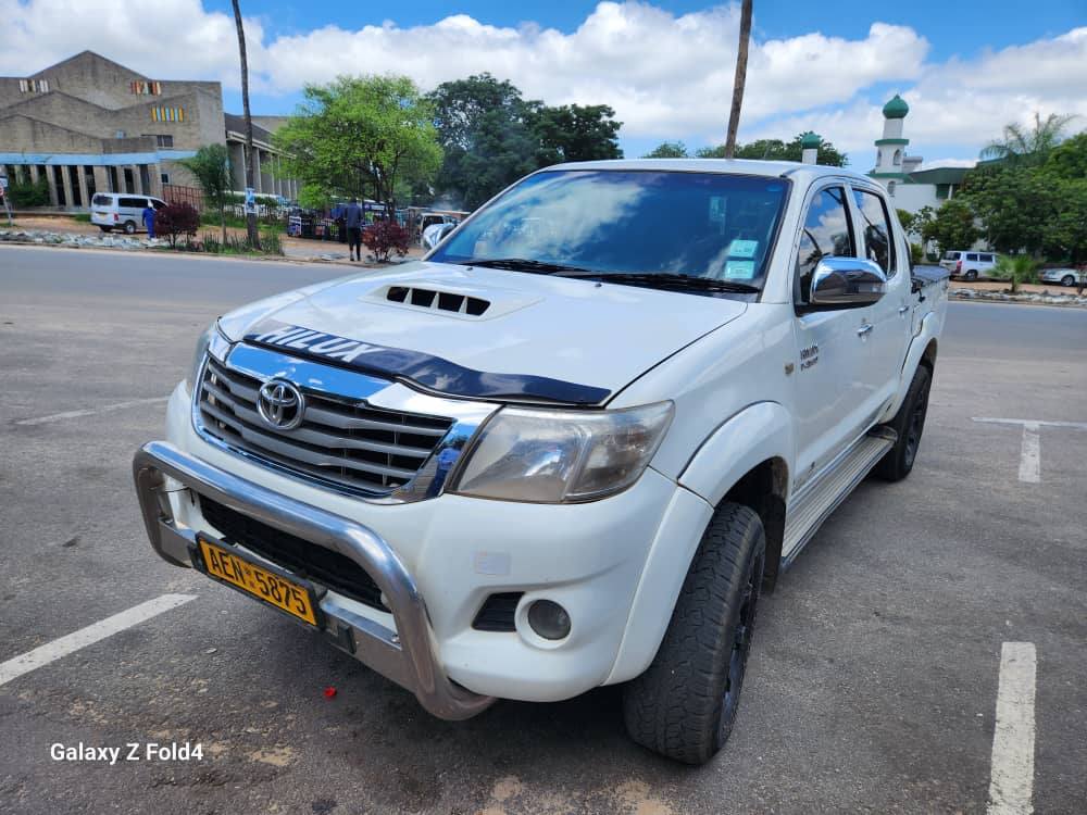 used toyota hilux