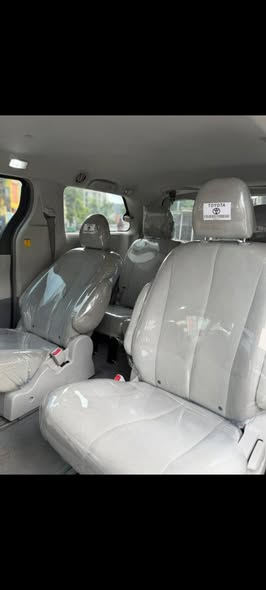 A picture of Quick deal 2026 march entry 2011 Toyota Sienna 4WD Absolutely