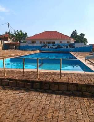 A picture of Kindergarten and primary school on sale located in SETA seated