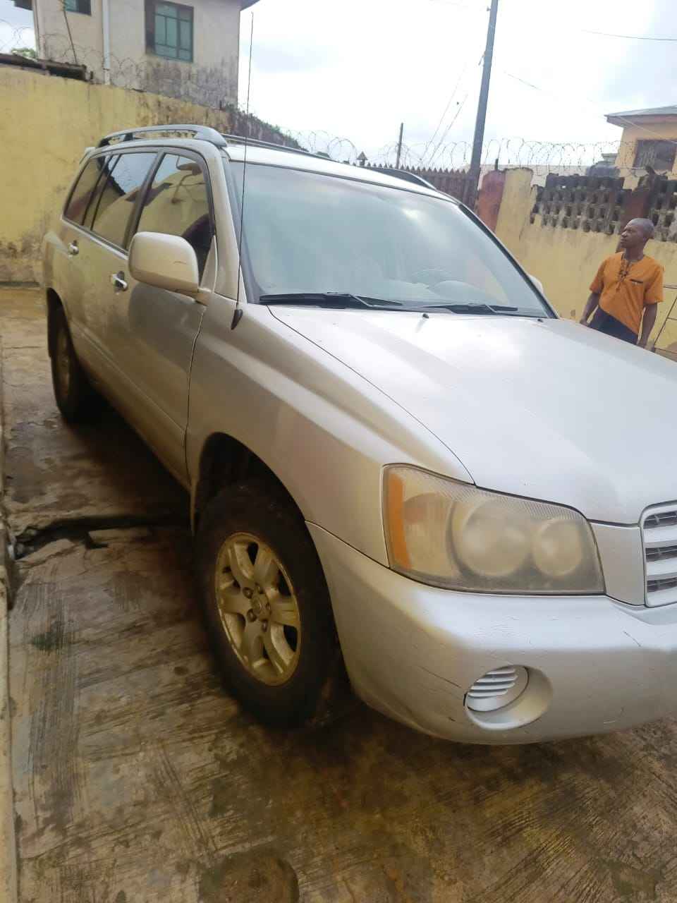 A picture of 2003 Toyota Highlander for sale
