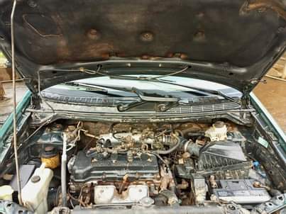 A picture of Nissan Tino