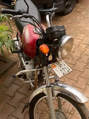 A picture of Bajaj boxer bm 100