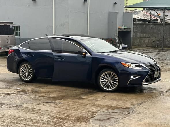 A picture of exus ES350 2013MODEL REGISTERED FEW MONTHS USED