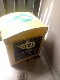 A picture of DELIVERY BOX HELMET AND 2 MIRRORS