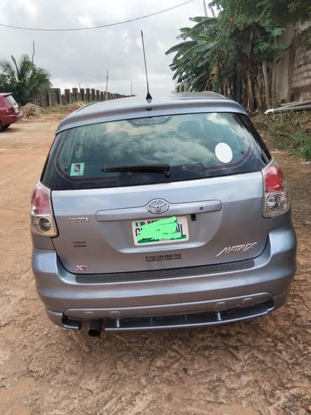 A picture of Toyota matrix