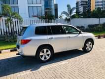 A picture of Maker STANDARD TOKUNBO TOYOTA HIGHLANDER LIMITED EDITION FULL OPTION THUMP