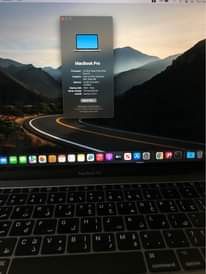 A picture of MacBook Pro 2017 13 very clean in condition