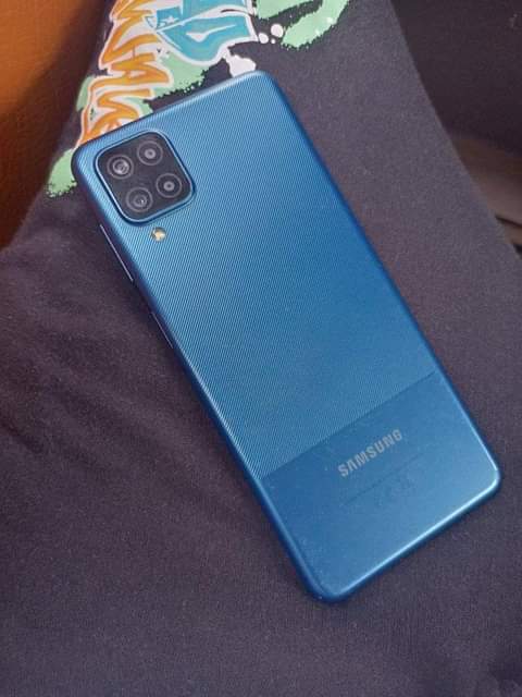 samsung galaxy a12