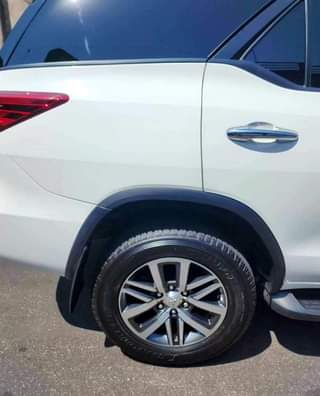 used toyota fortuner