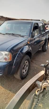 A picture of Nissan Frontier Pickup