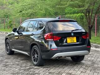 A picture of BMW X1 2011