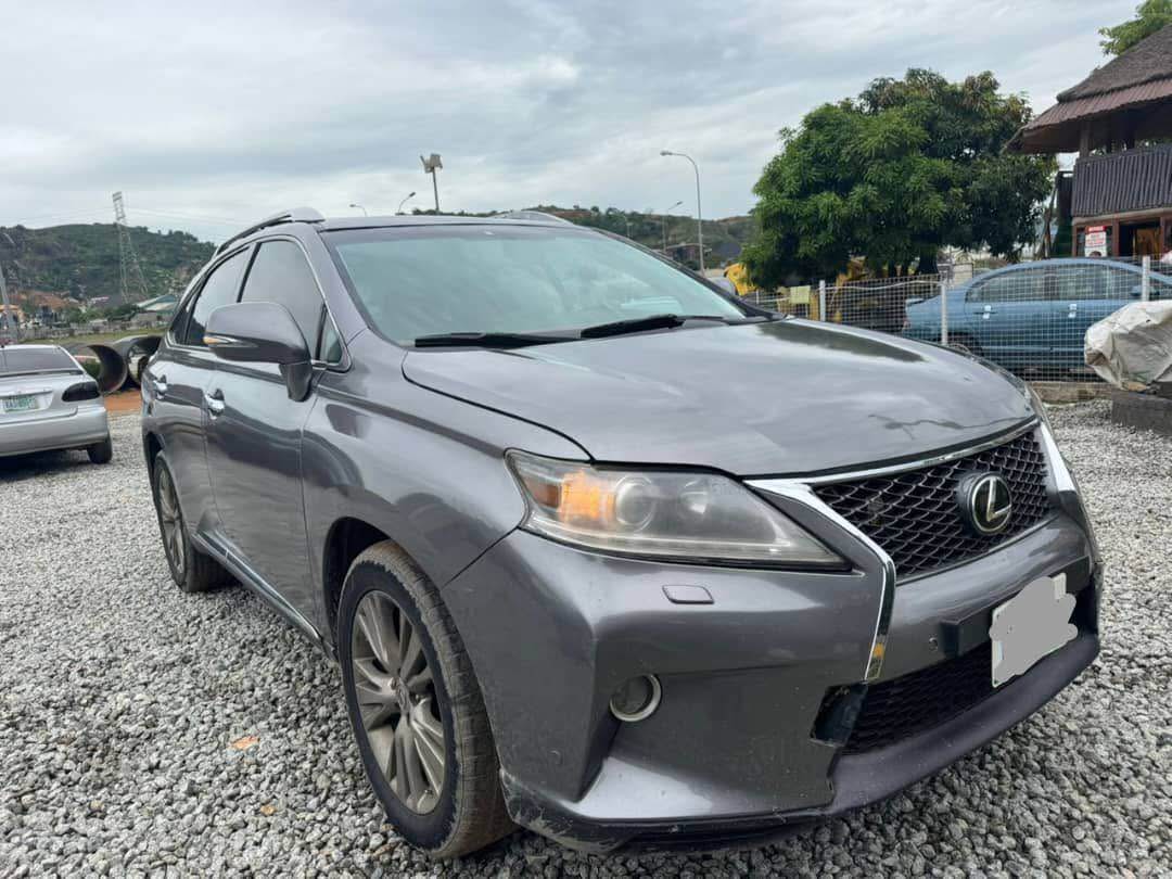 A picture of Lexus RX350 2014 model
