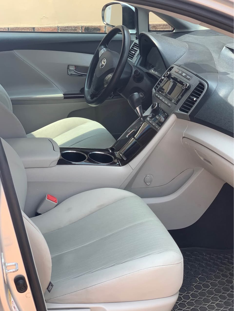 A picture of 2010 Toyota Venza Direct Belgium from Canada