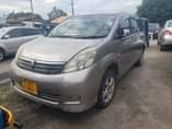 A picture of Toyota ISIS