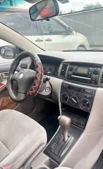 A picture of Toyota corolla 2006