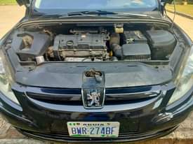 A picture of PEUGEOT 307