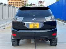 A picture of TOYOTA HARRIER MNYAMA MKALI CALL 0719294041