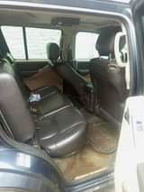 A picture of Nissan pathfinder 2008 V8 engine