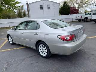A picture of 2003 Lexus ES ES 300 Sedan 4D