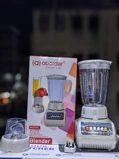 A picture of Blender 2 in 1