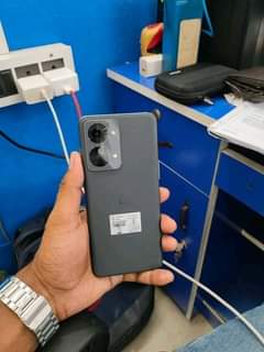 A picture of ONEPLUS NORD 2T 256GB 12GB RAM.. SWAPS ALLOWED