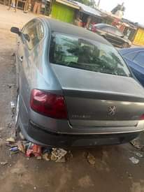 A picture of Peugeot 407 model 2007 automatic