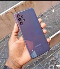A picture of Mzungu wa roho maphone s