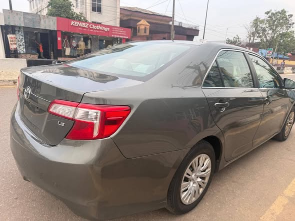 A picture of Foreign used 2013 camry xle