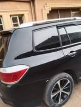 A picture of 2010 TOYOTA Highlander