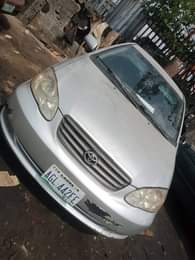 A picture of 1st body 2004 Toyota Corolla with chilling ac neat interior