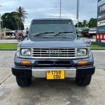 A picture of LAND CRUISER PRADO