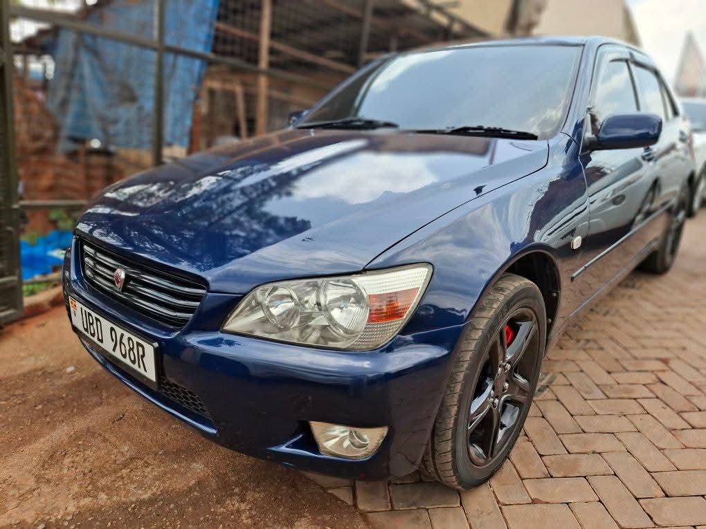 A picture of Toyota Altezza on sale 17 500 000 negotiable
