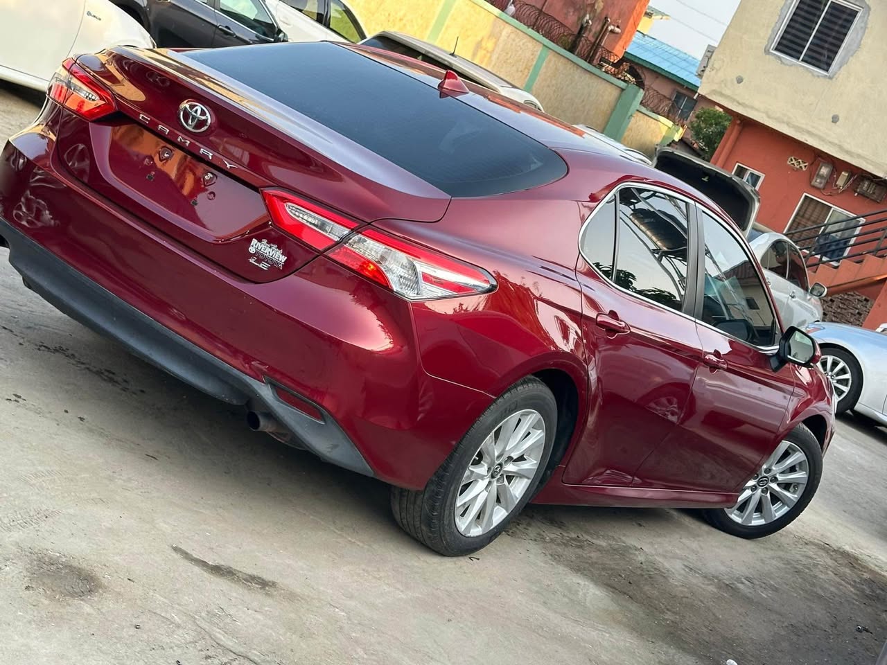 A picture of Toyota Camry 2019 LE