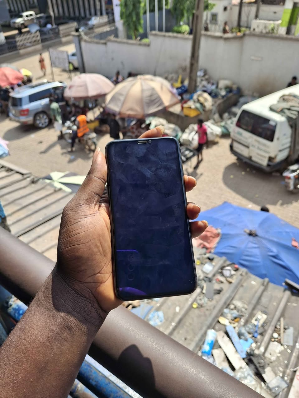 A picture of Iphone 11 pro max