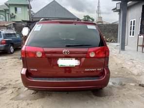 A picture of KB AUTOs Just in 2006 direct Toyota Sienna Comes with