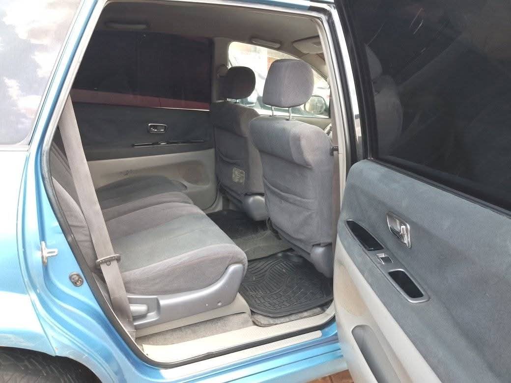 A picture of 1999 Toyota 1999