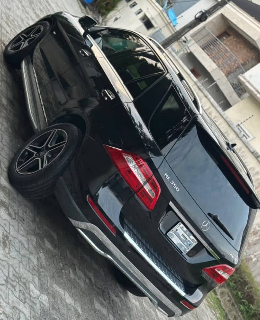 A picture of Mercedes Benz ML 350 2013
