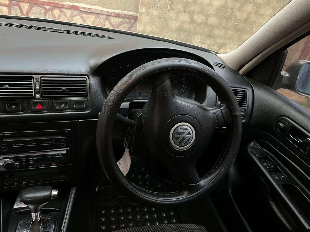A picture of VW Golf 4