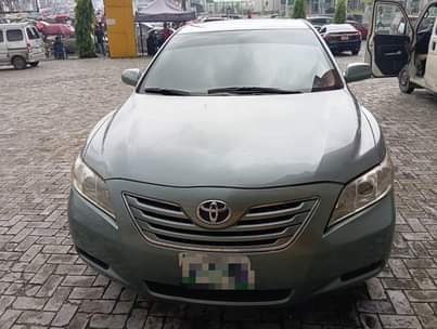 A picture of GIVEAWAY DEAL TOYOTA CAMRY 2009 XLE 1 YEAR USED FULL