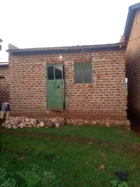 A picture of Commercial house
