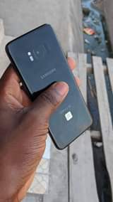 A picture of nauza samsung s8