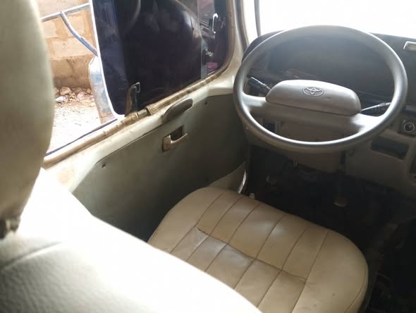 A picture of 2TR Toyota Coaster Bus 07069558637