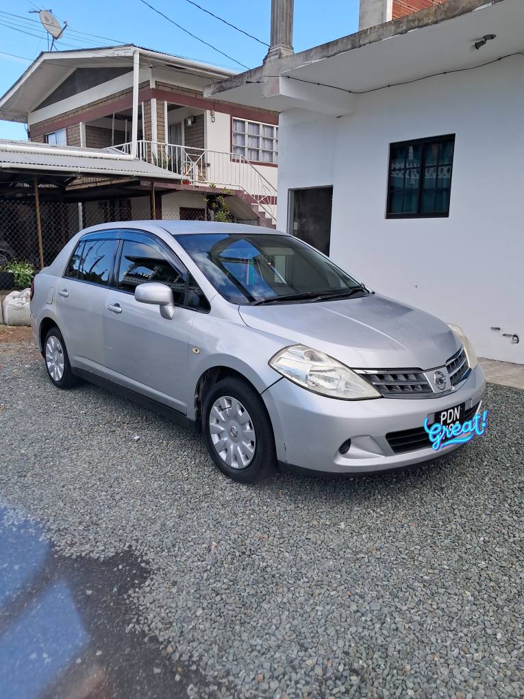 used nissan tiida